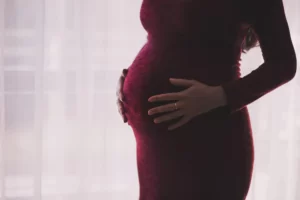 ciri ciri orang hamil dari bentuk perut